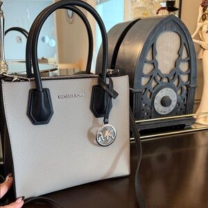 Michael Kors Mercer Crossbody Lather Gray Bag